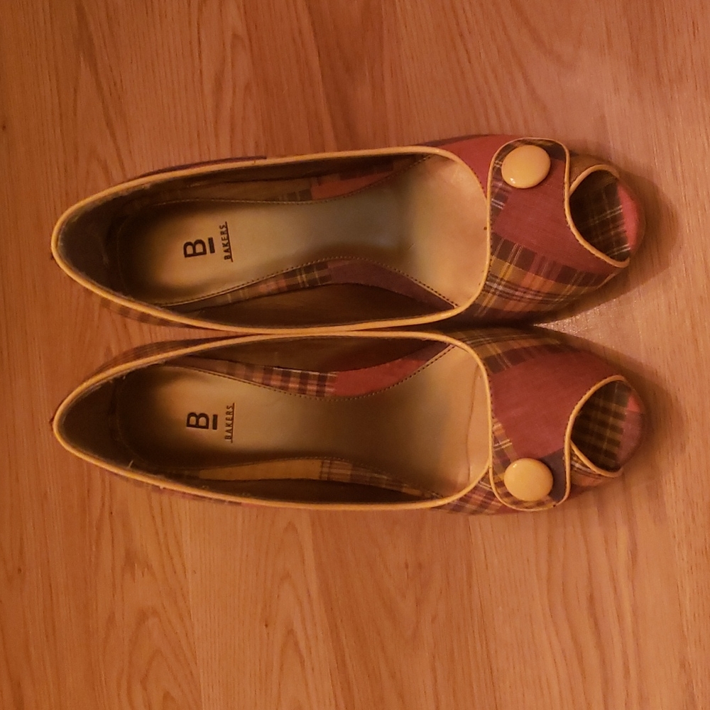 Vintage style high heel shoe